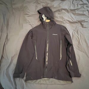Patagonia Women's Black Descensionist Ski Jacket (M)